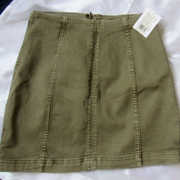 Free People Dresses & Skirts - Free People Army Pencil Skirt, waist 27in, cotton,khaki color, sz.8,